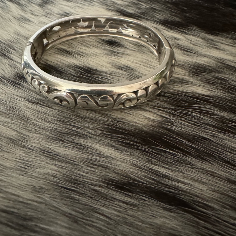 Brighton bracelet love affair bangle